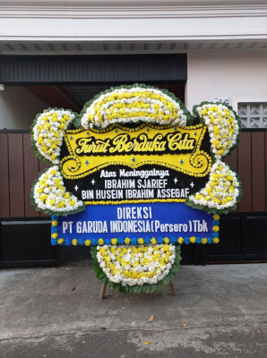 Papan Bunga Duka di Bula Barat